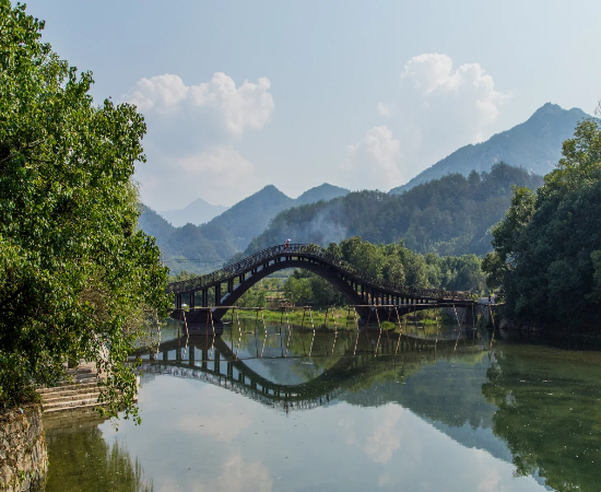 背起画具，约绘屏山